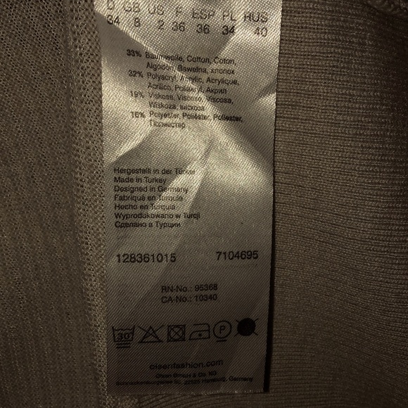 Olsen Europe White /Cream Stripe Fine Knit Sweater Dress Size 2 EUC - Picture 6 of 6